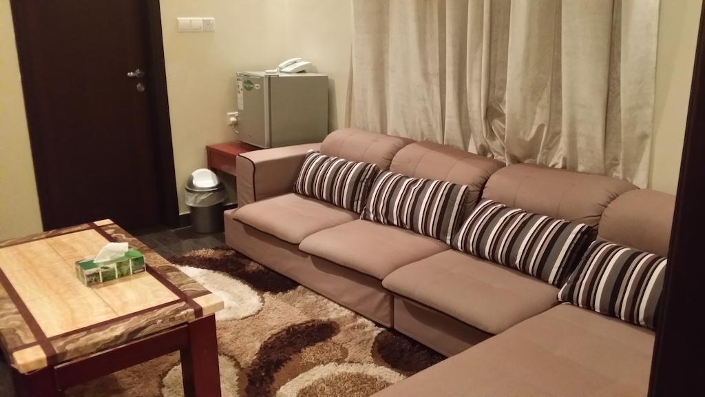 Rimal Suites Apartments Salalah Rum bild
